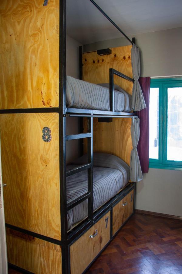 Sin Fin Hostel เมนโดซา ภายนอก รูปภาพ