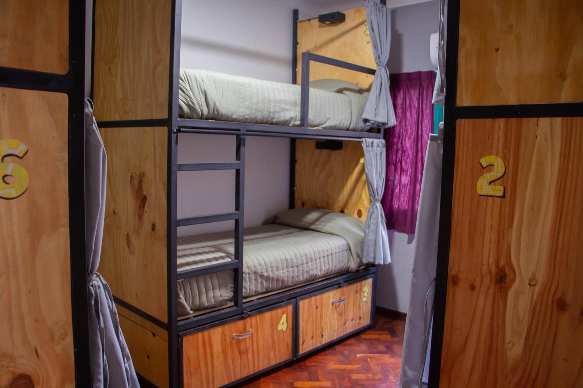 Sin Fin Hostel เมนโดซา ภายนอก รูปภาพ