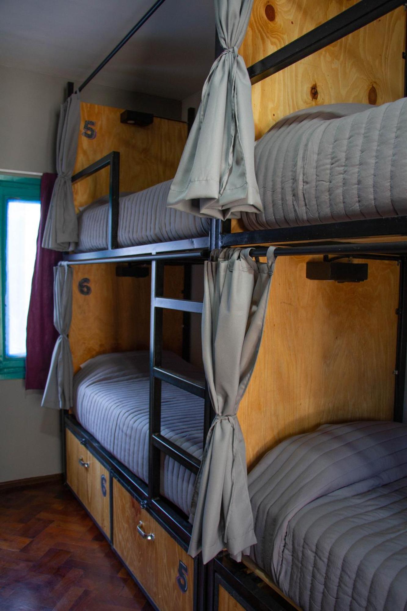 Sin Fin Hostel เมนโดซา ภายนอก รูปภาพ