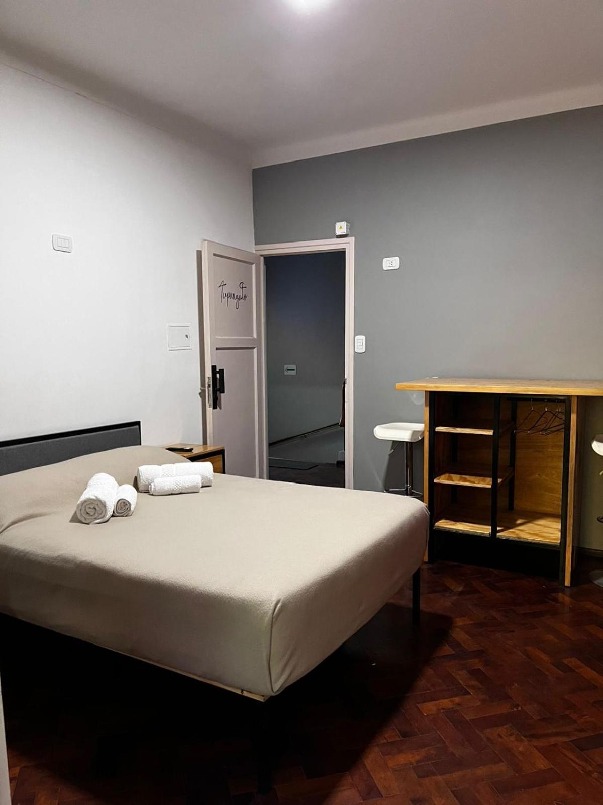 Sin Fin Hostel เมนโดซา ภายนอก รูปภาพ