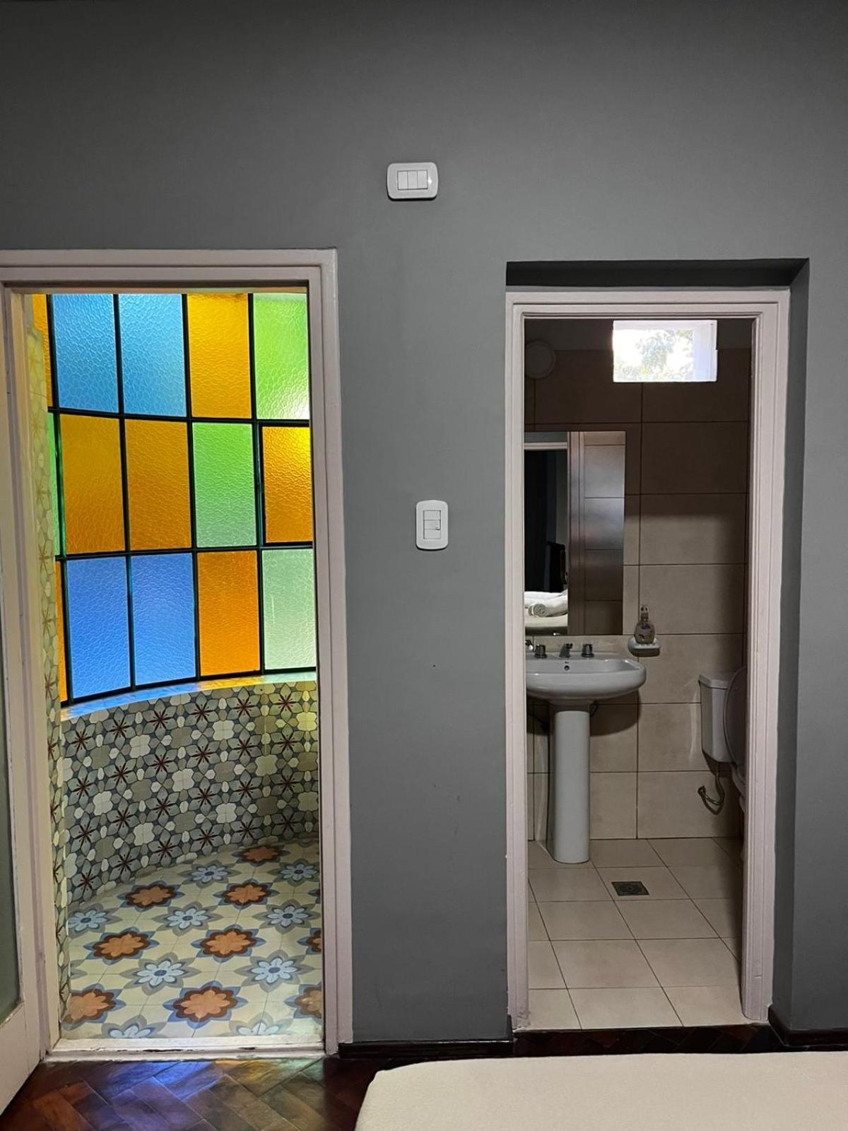 Sin Fin Hostel เมนโดซา ภายนอก รูปภาพ